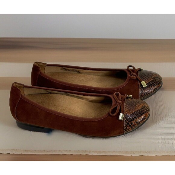 Vionic Ballet Flats Sz 7 Snake Print Cap Tie Comfort Ballerina Shoes Suede Bow - Picture 4 of 7